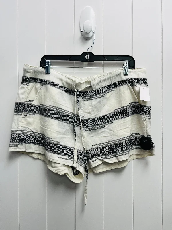 Black & White Shorts Lou And Grey, Size M