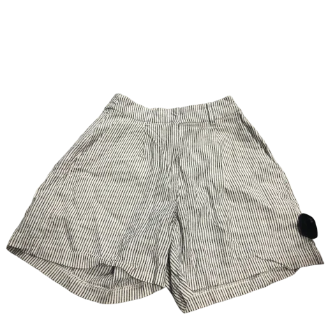 Striped Pattern Shorts Old Navy, Size S