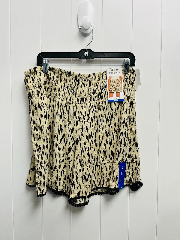 Tan Shorts Three Dots, Size L