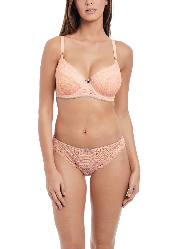 Daisy Lace Brazilian