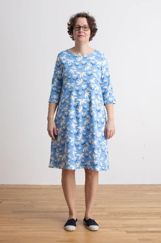 Women's Helsinki Dress - Daisies Blue