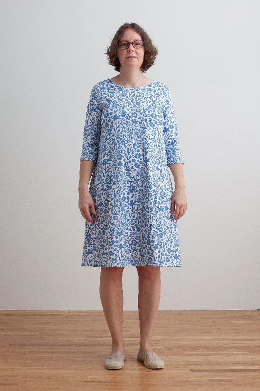 Women's Helsinki Dress - Dutch Floral Delft Blue