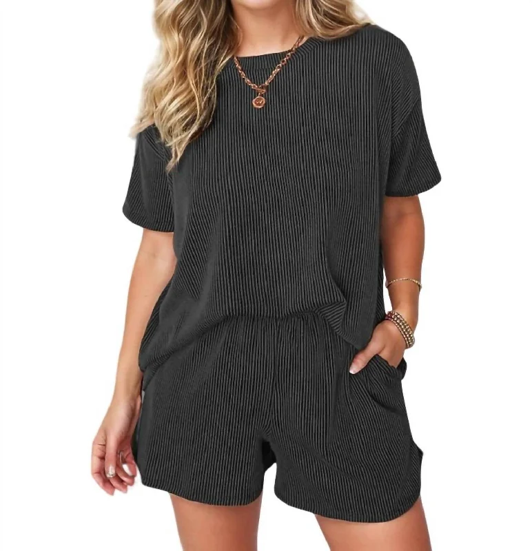 Ribbed Texture Round Neck Shirt And Short Set In Black